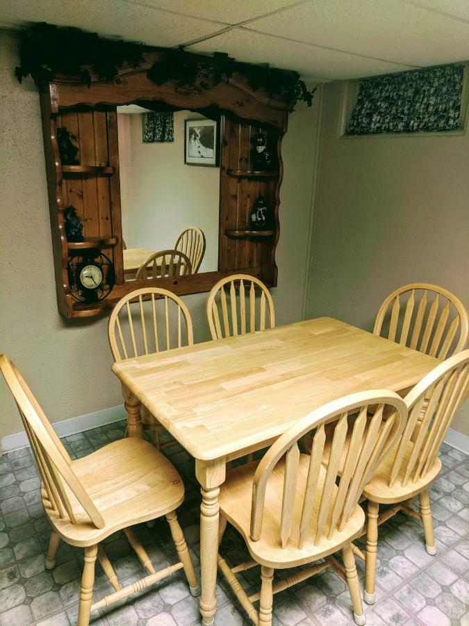 Three Bears Inn Saint Anthony Esterno foto